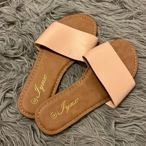 Slip on summer beach pool party sandal flats